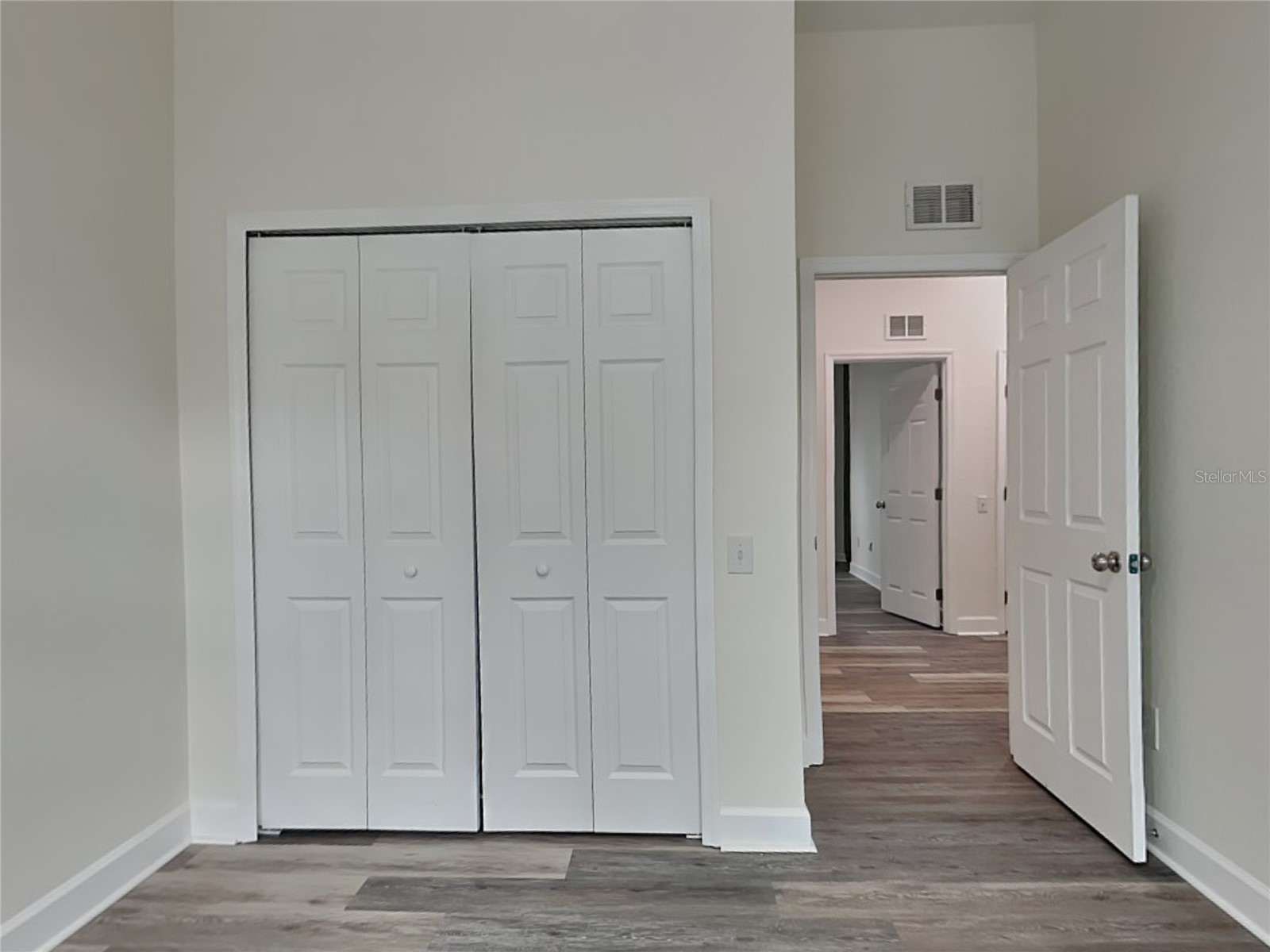 501 100th Avenue N Saint Petersburg FL 33702 TB8511718 image43