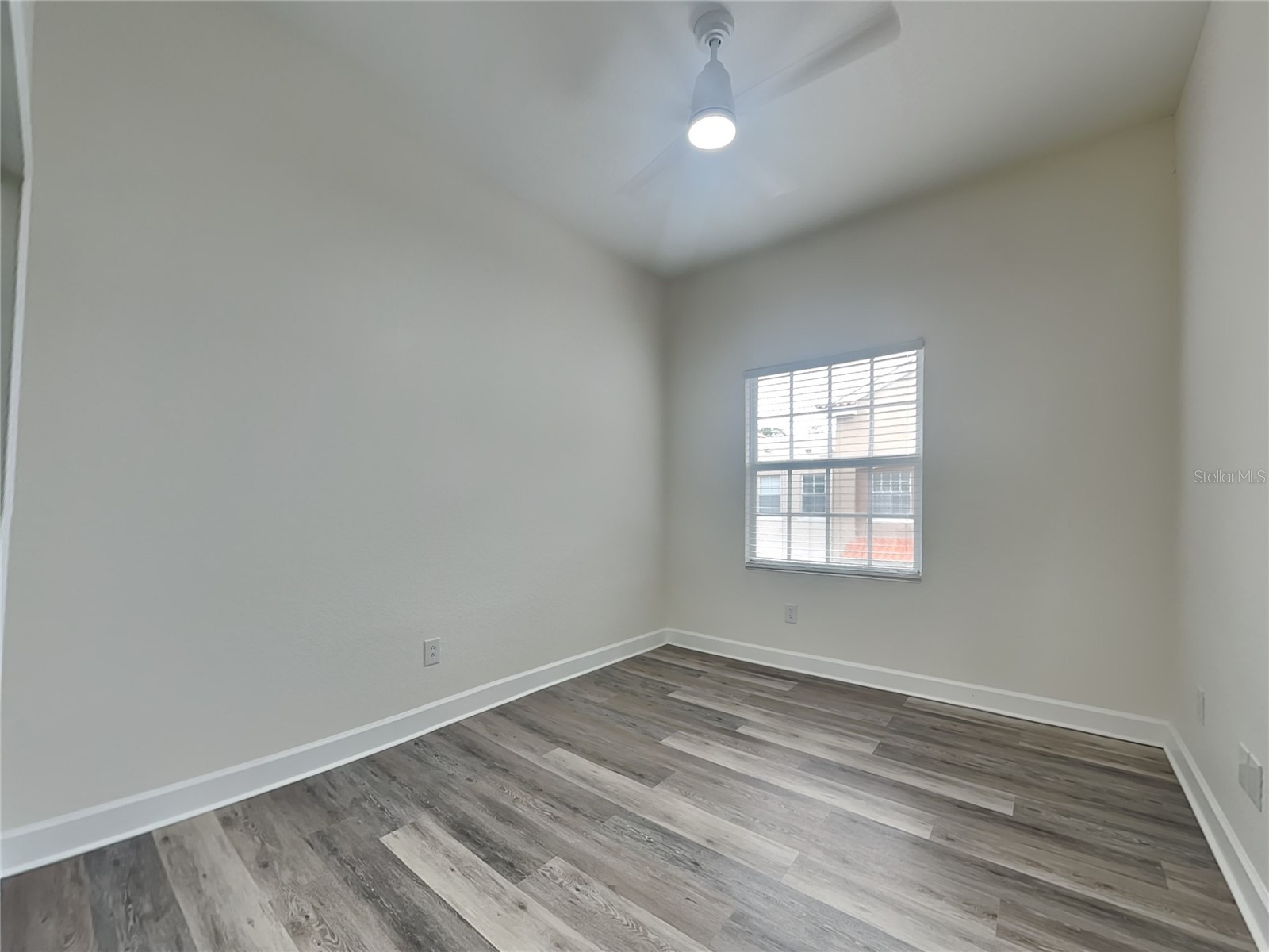 501 100th Avenue N Saint Petersburg FL 33702 TB8511718 image48