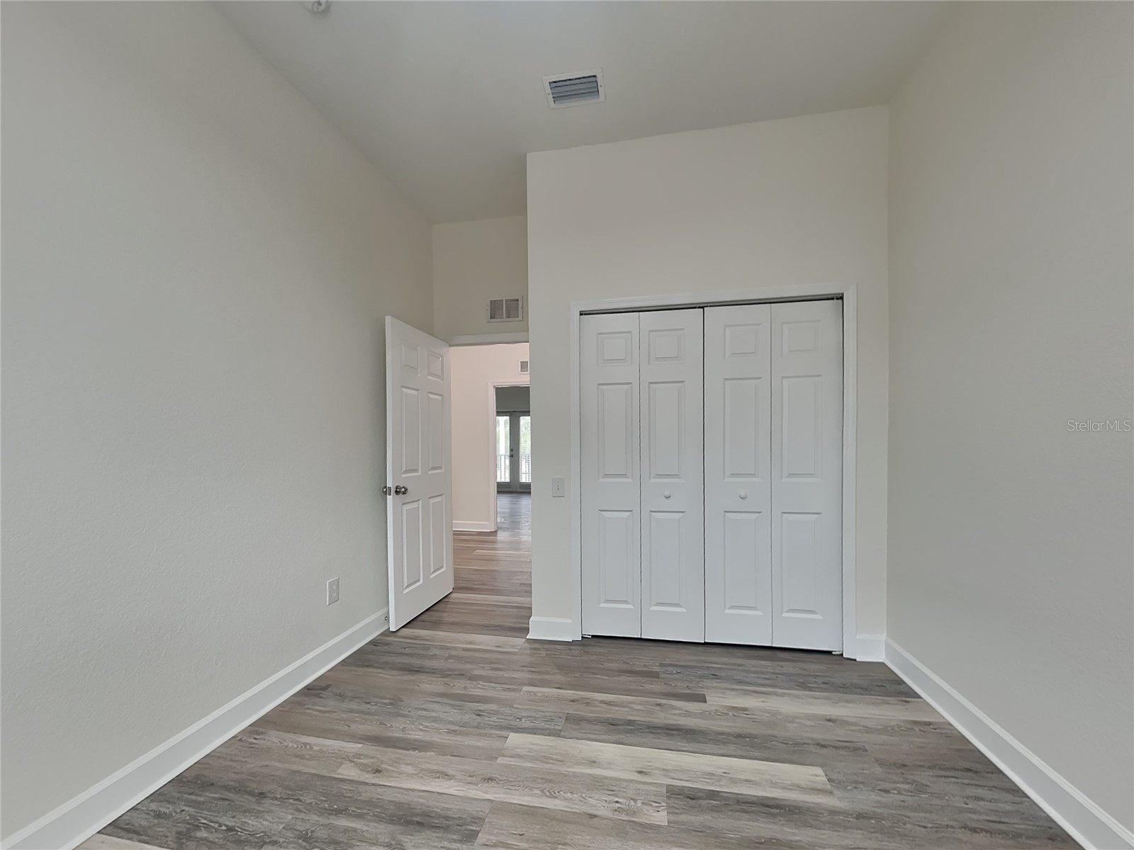 501 100th Avenue N Saint Petersburg FL 33702 TB8511718 image49