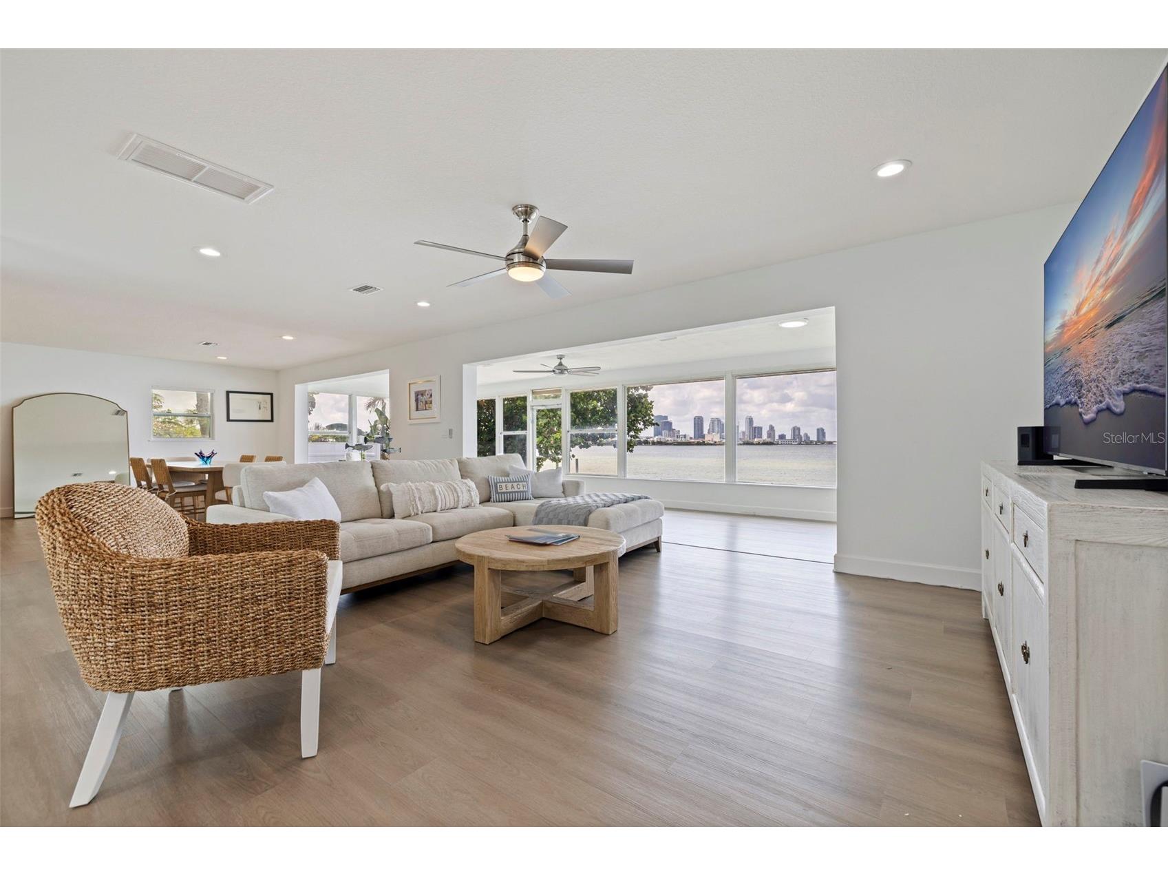 501 22nd Avenue SE Saint Petersburg FL 33705 - TAMPA BAY TB8524366 image10