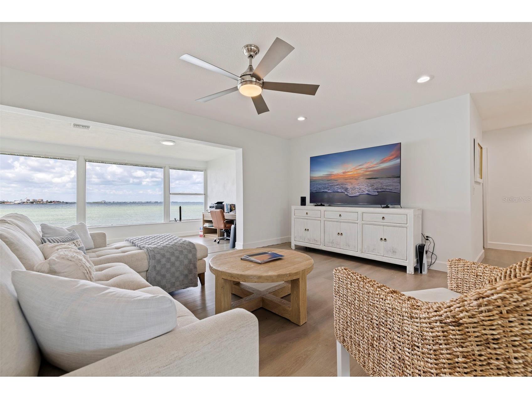 501 22nd Avenue SE Saint Petersburg FL 33705 - TAMPA BAY TB8524366 image11