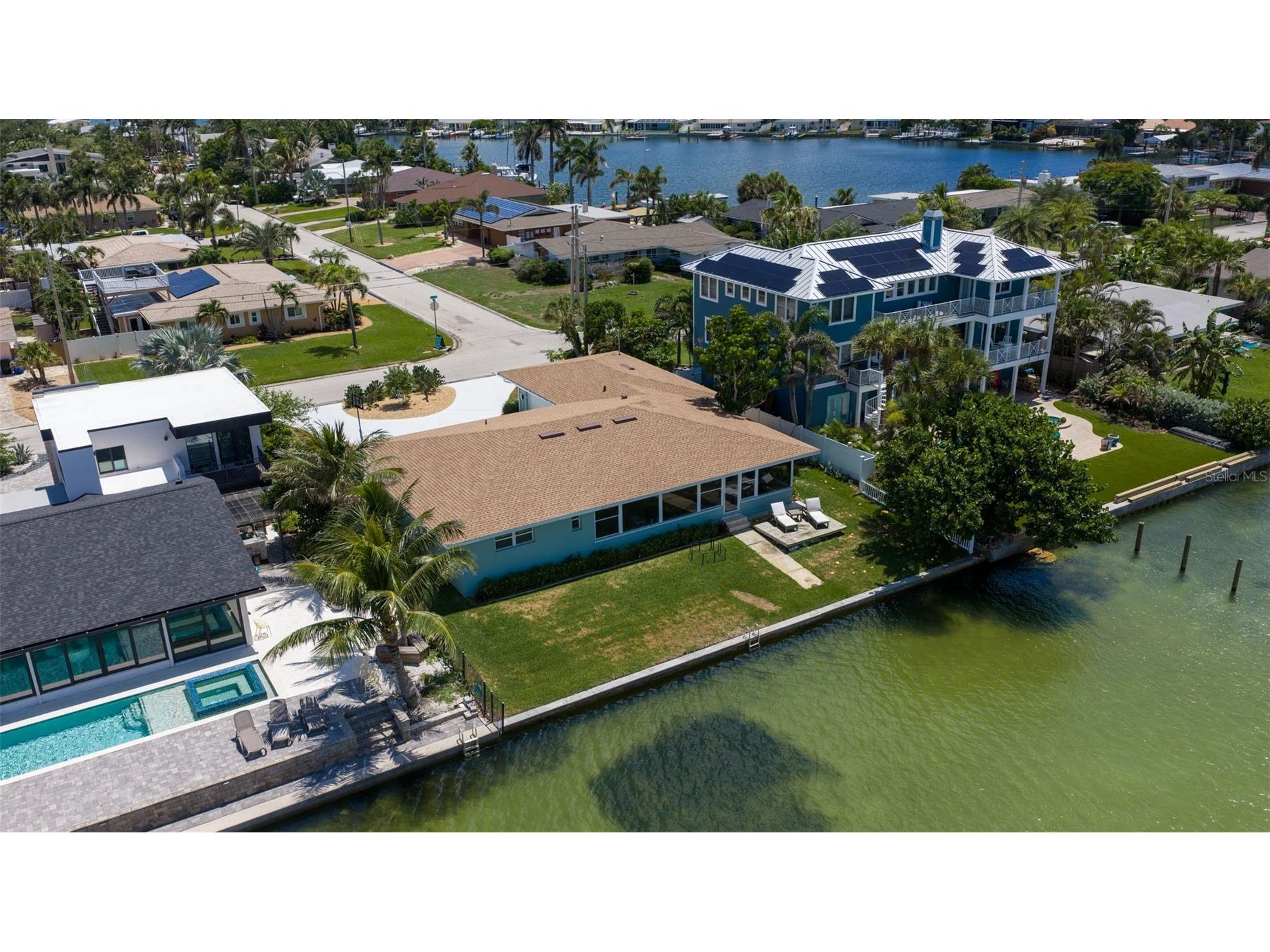 501 22nd Avenue SE Saint Petersburg FL 33705 - TAMPA BAY TB8524366 image2