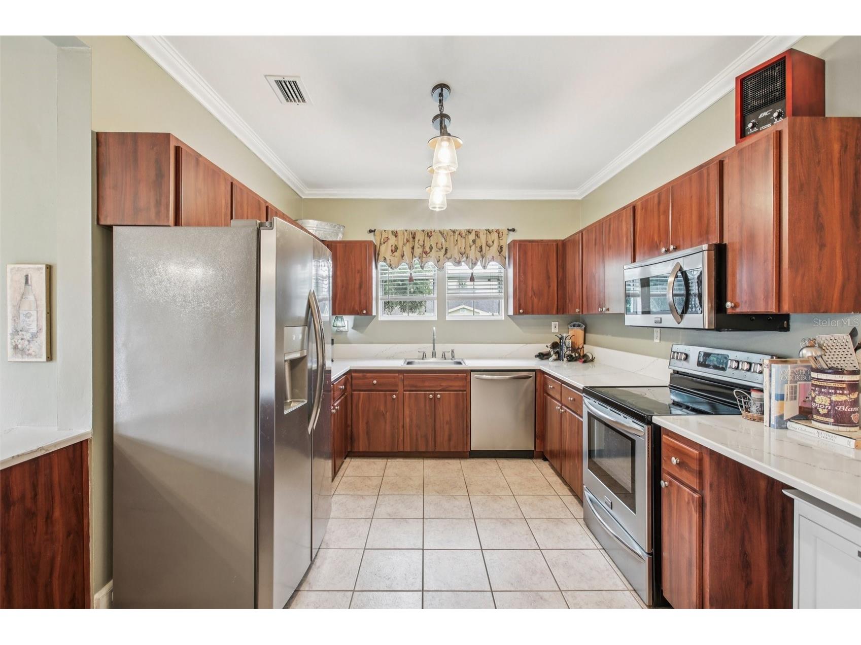 501 32nd Avenue N Saint Petersburg FL 33704 TB8462167 image16