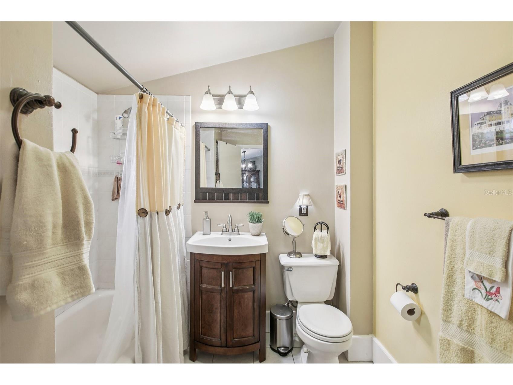 501 32nd Avenue N Saint Petersburg FL 33704 TB8462167 image36