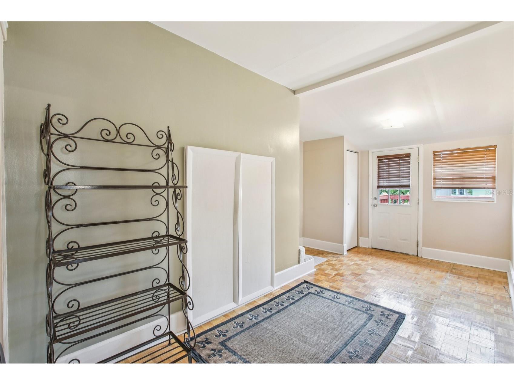 501 32nd Avenue N Saint Petersburg FL 33704 TB8462167 image37