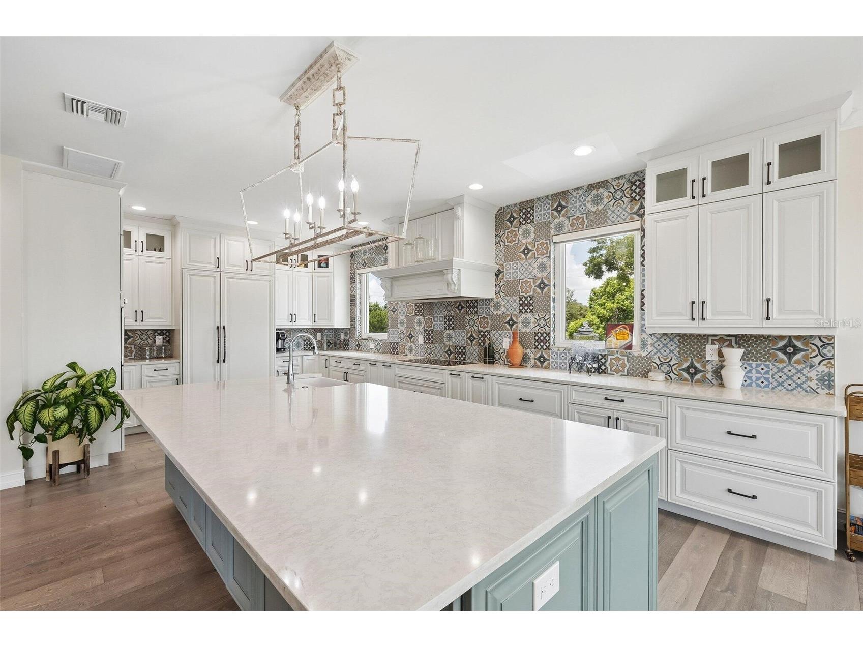 501 40th Avenue NE Saint Petersburg FL 33703 O6414691 image12