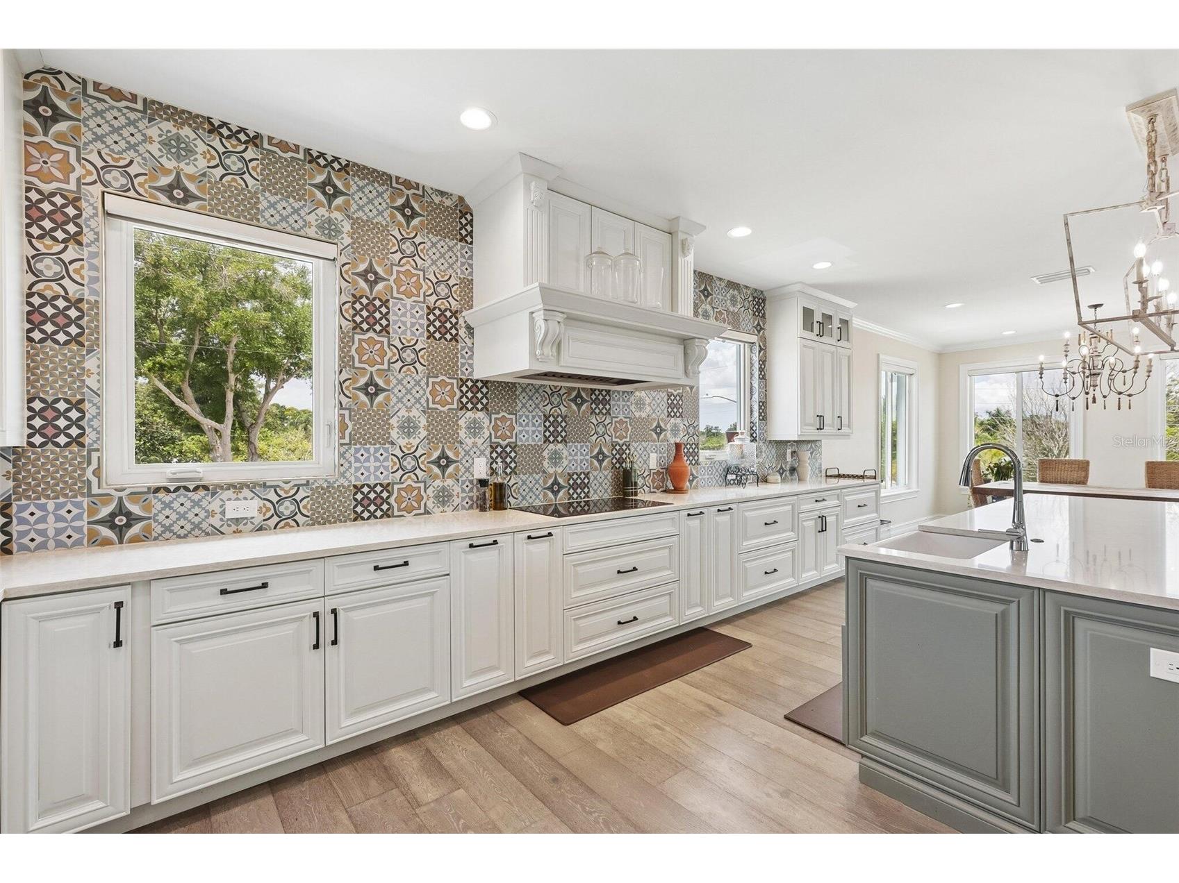 501 40th Avenue NE Saint Petersburg FL 33703 O6414691 image17