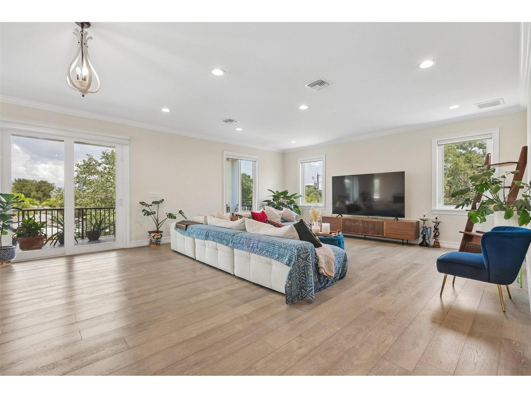 501 40th Avenue NE Saint Petersburg FL 33703 O6414691 image22