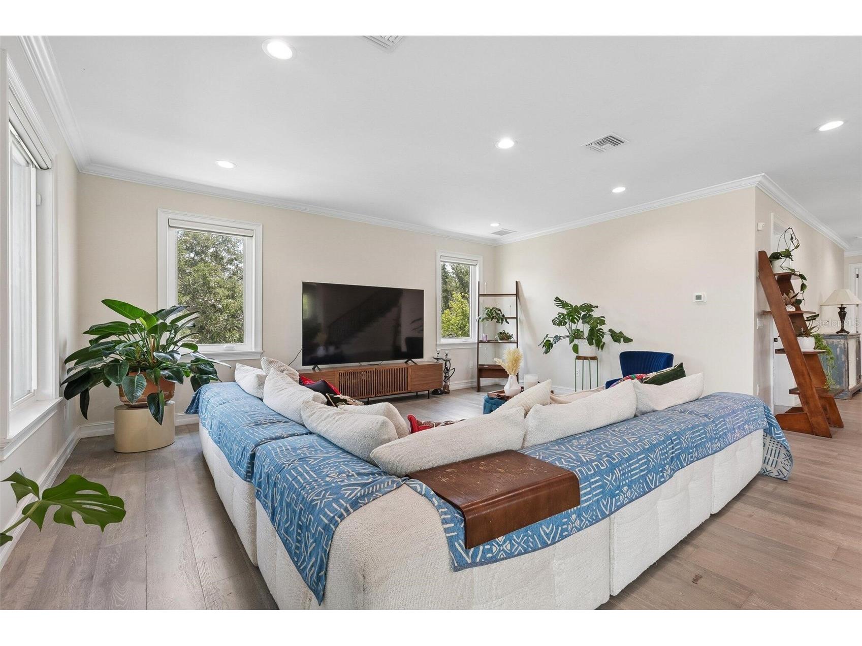 501 40th Avenue NE Saint Petersburg FL 33703 O6414691 image23