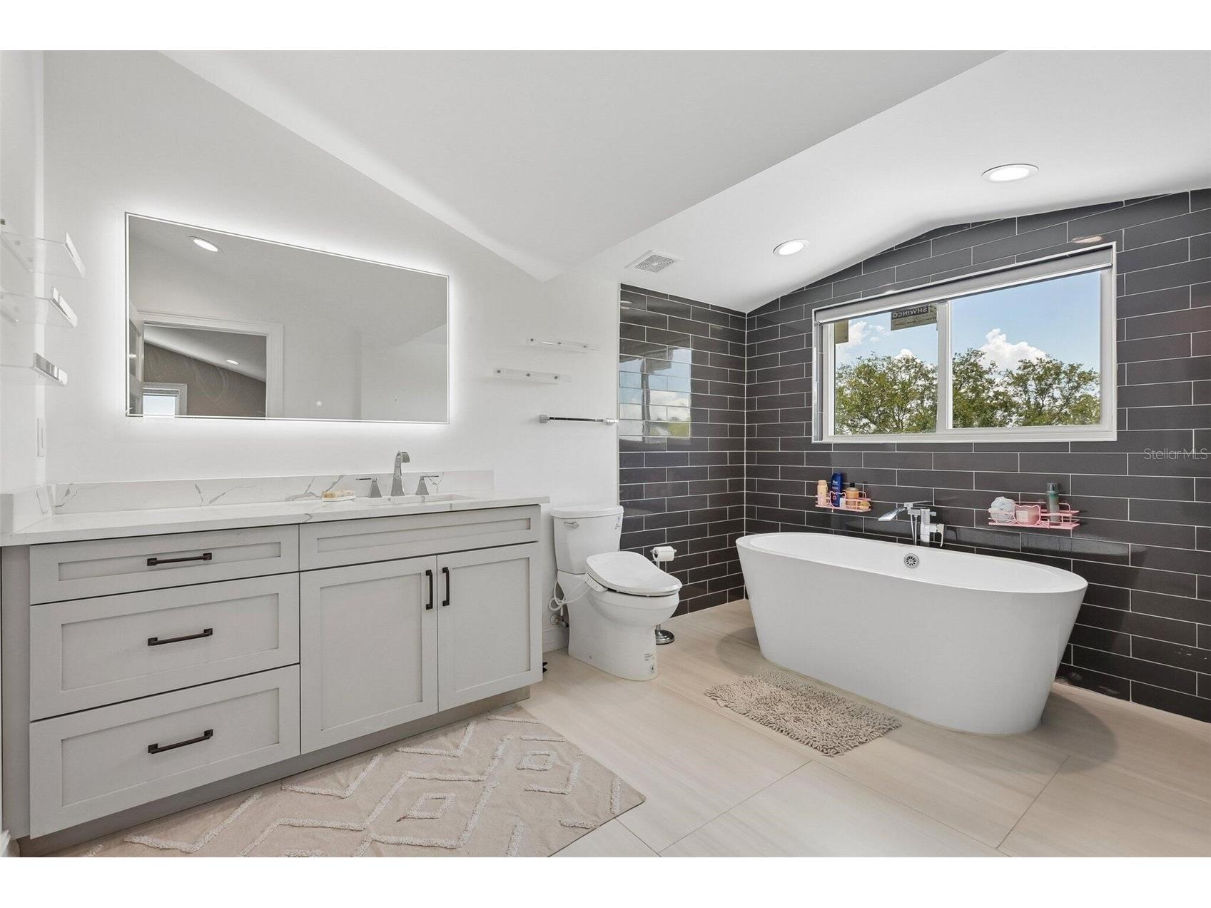501 40th Avenue NE Saint Petersburg FL 33703 O6414691 image38