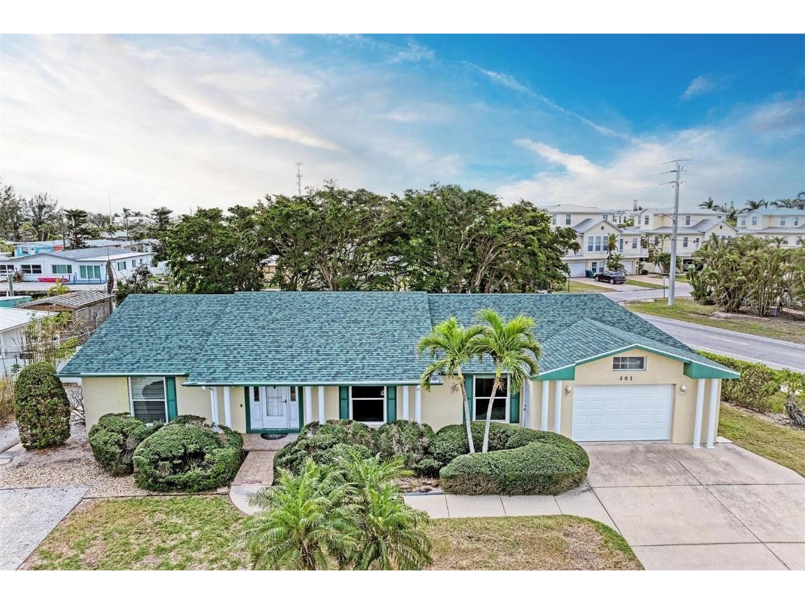 501 65th Street Holmes Beach FL 34217 A4632233 image1