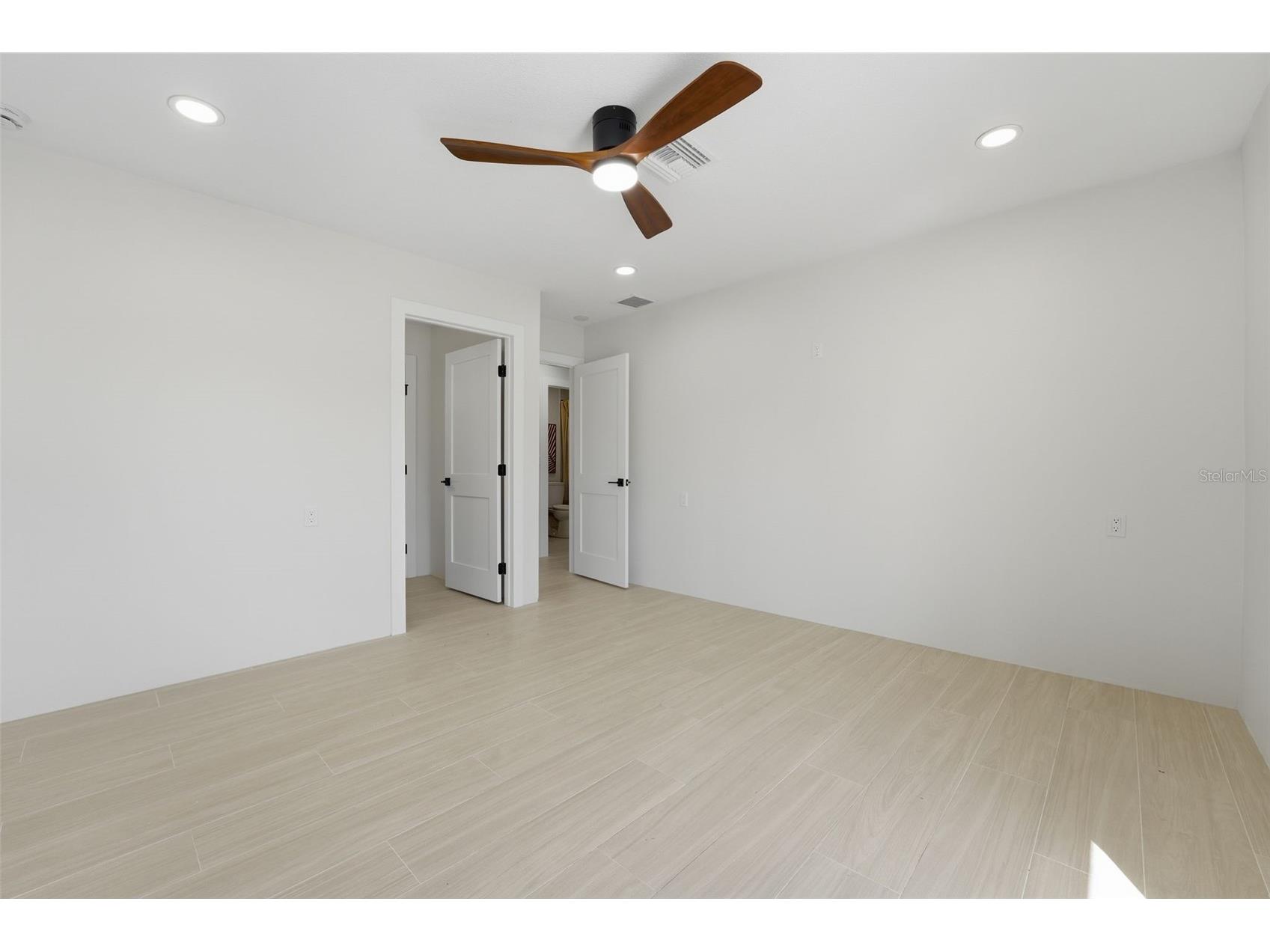 501 65th Street Holmes Beach FL 34217 A4691648 image35