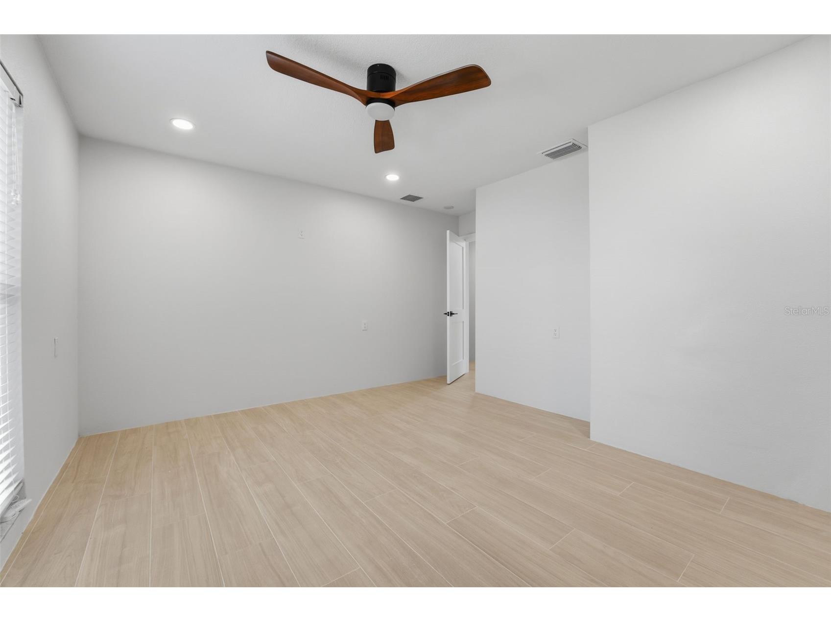 501 65th Street Holmes Beach FL 34217 A4691648 image41