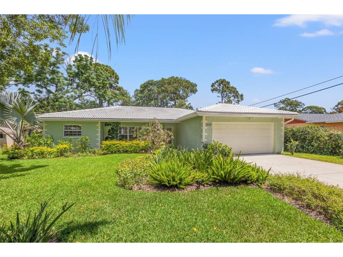 501 68th Avenue S Saint Petersburg FL 33705 U8201186 image1