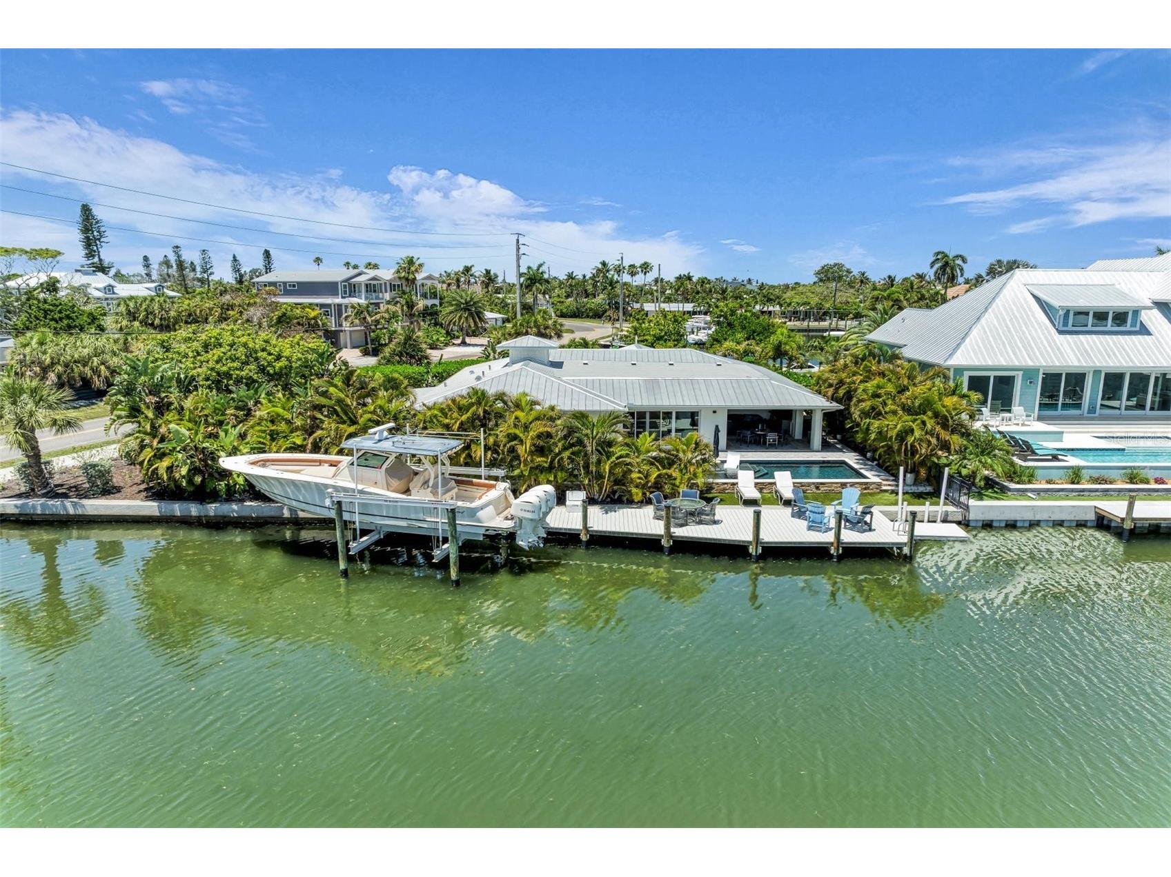 501 68th Street Holmes Beach FL 34217 - GRAND CANAL/BIMINI BAY A4691893 image1