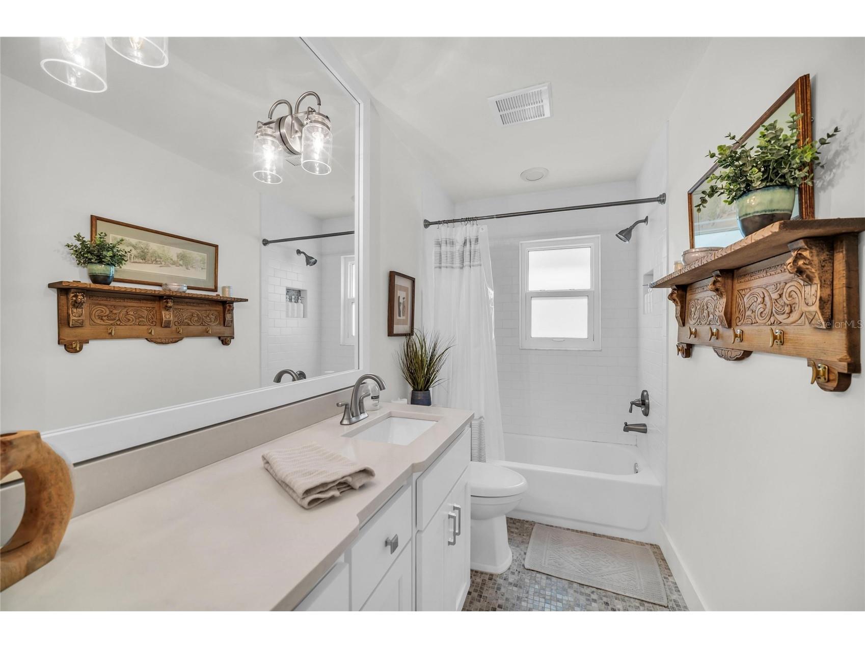 501 68th Street Holmes Beach FL 34217 - GRAND CANAL/BIMINI BAY A4691893 image50