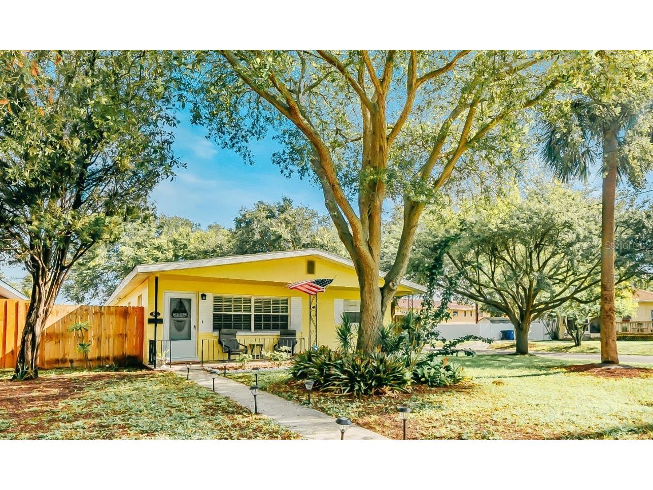 501 74th Avenue N Saint Petersburg FL 33702 L4939372 image1