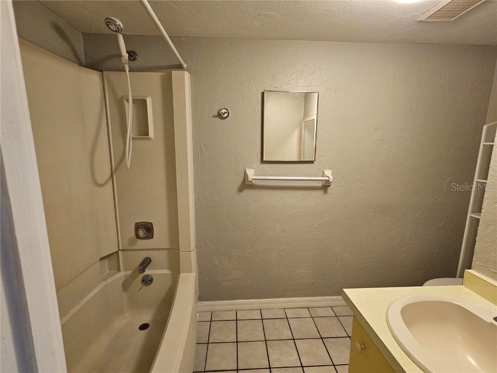 501 Albee Farm Road #V12 Venice FL 34285 N6140706 image14