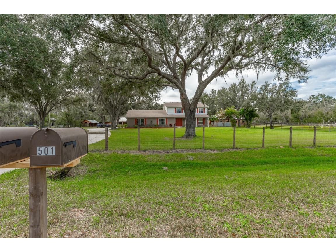 501 Cloverleaf Drive Lithia FL 33547 T3499462 image1