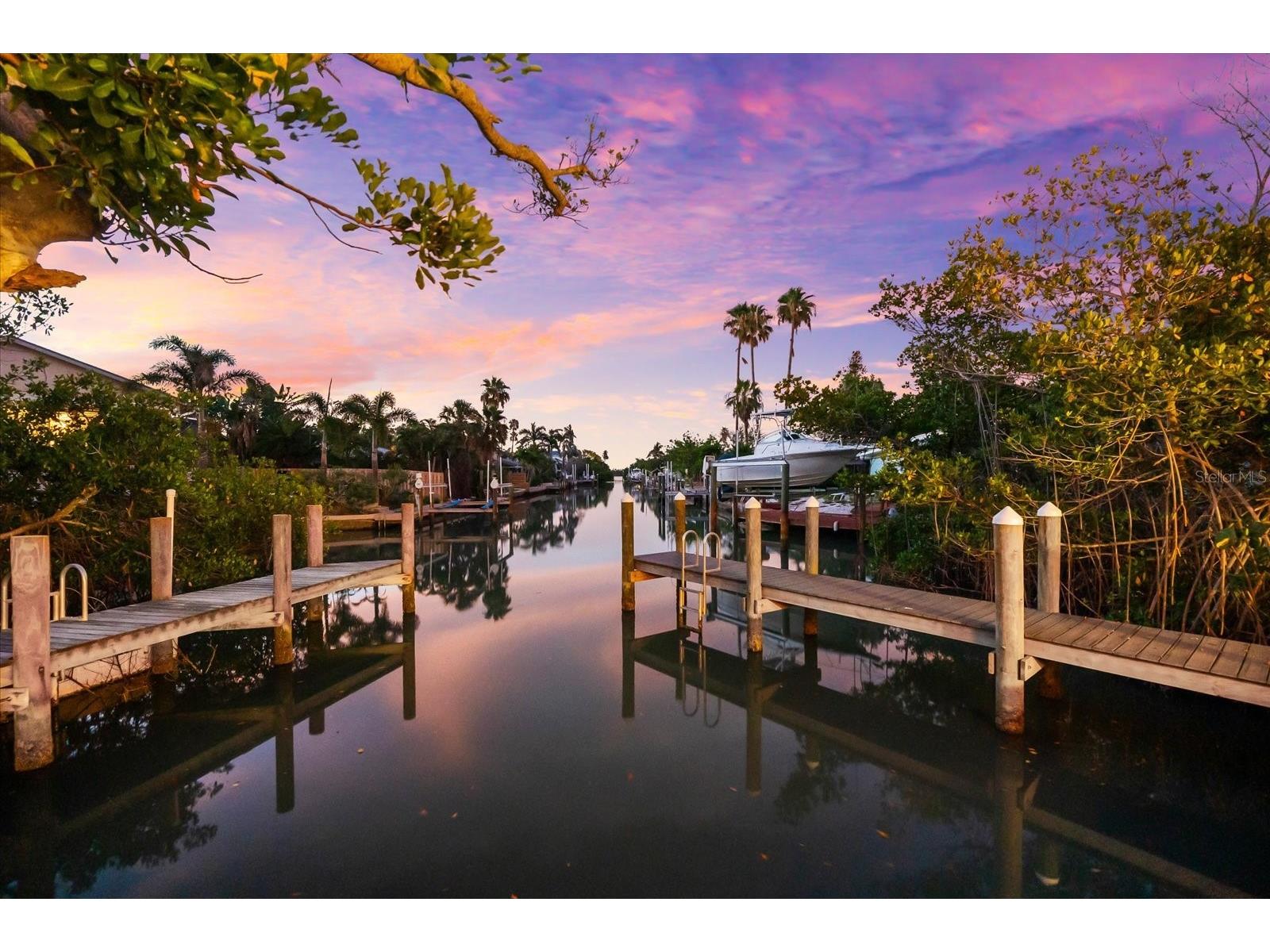 501 De Narvaez Drive Longboat Key FL 34228 - MILLAR BAY TB8398888 image1