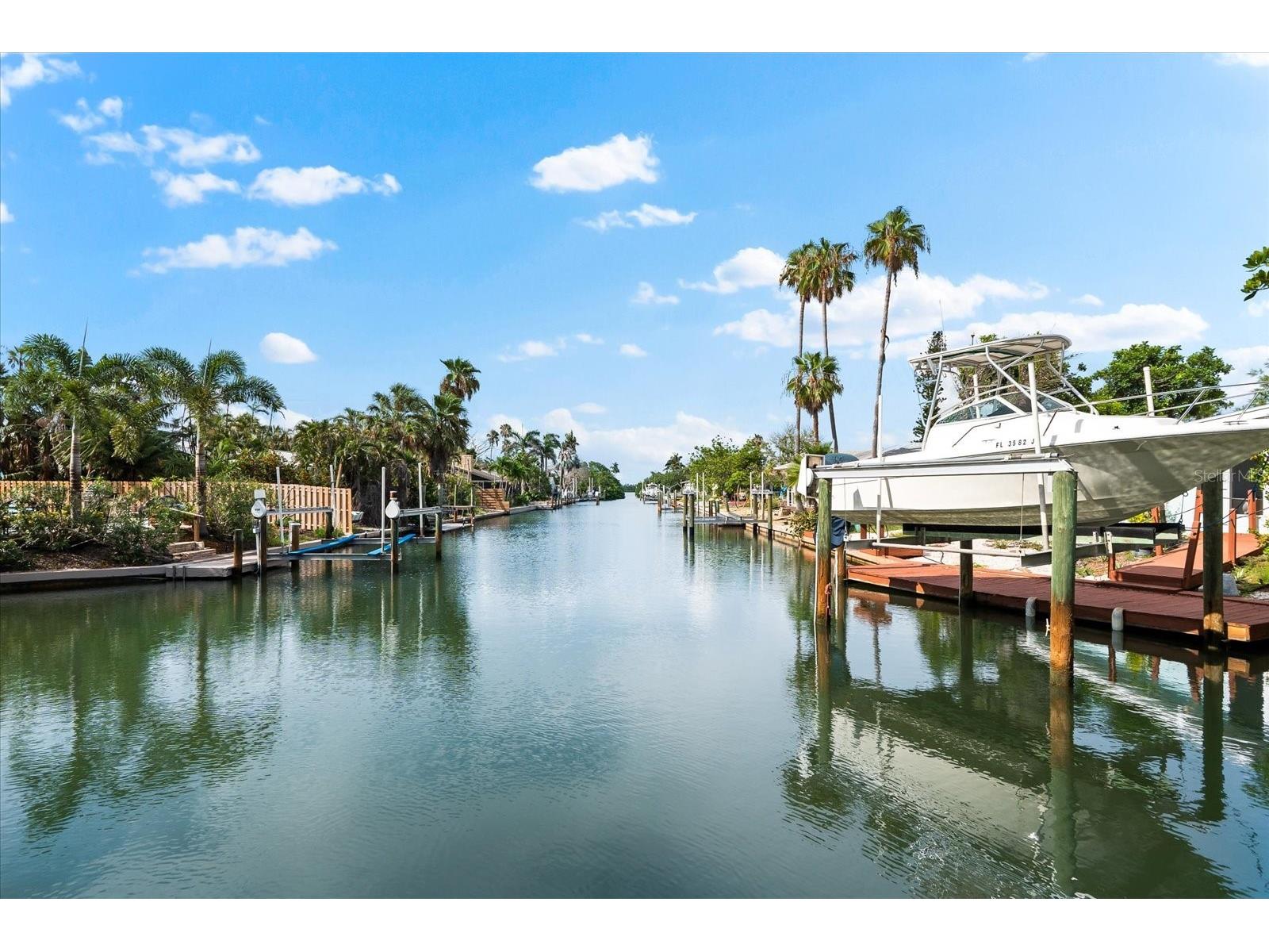 501 De Narvaez Drive Longboat Key FL 34228 - MILLAR BAY TB8398888 image4