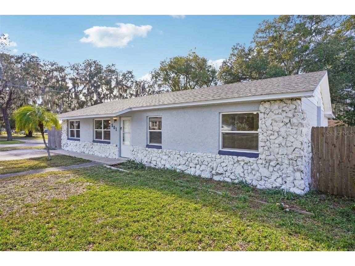 501 Dora Avenue Tavares FL 32778 G5106288 image2