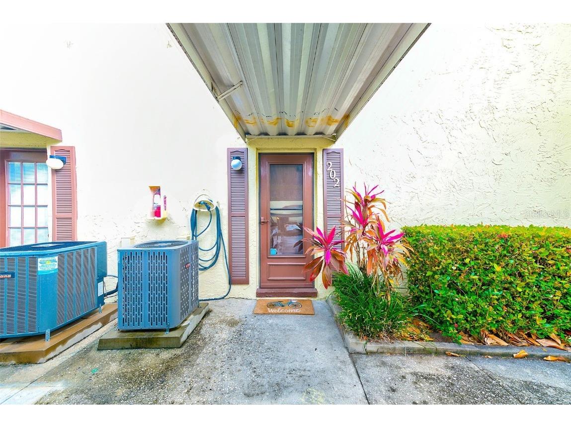 501 E Bay Drive #202 Largo FL 33770 U8242143 image1