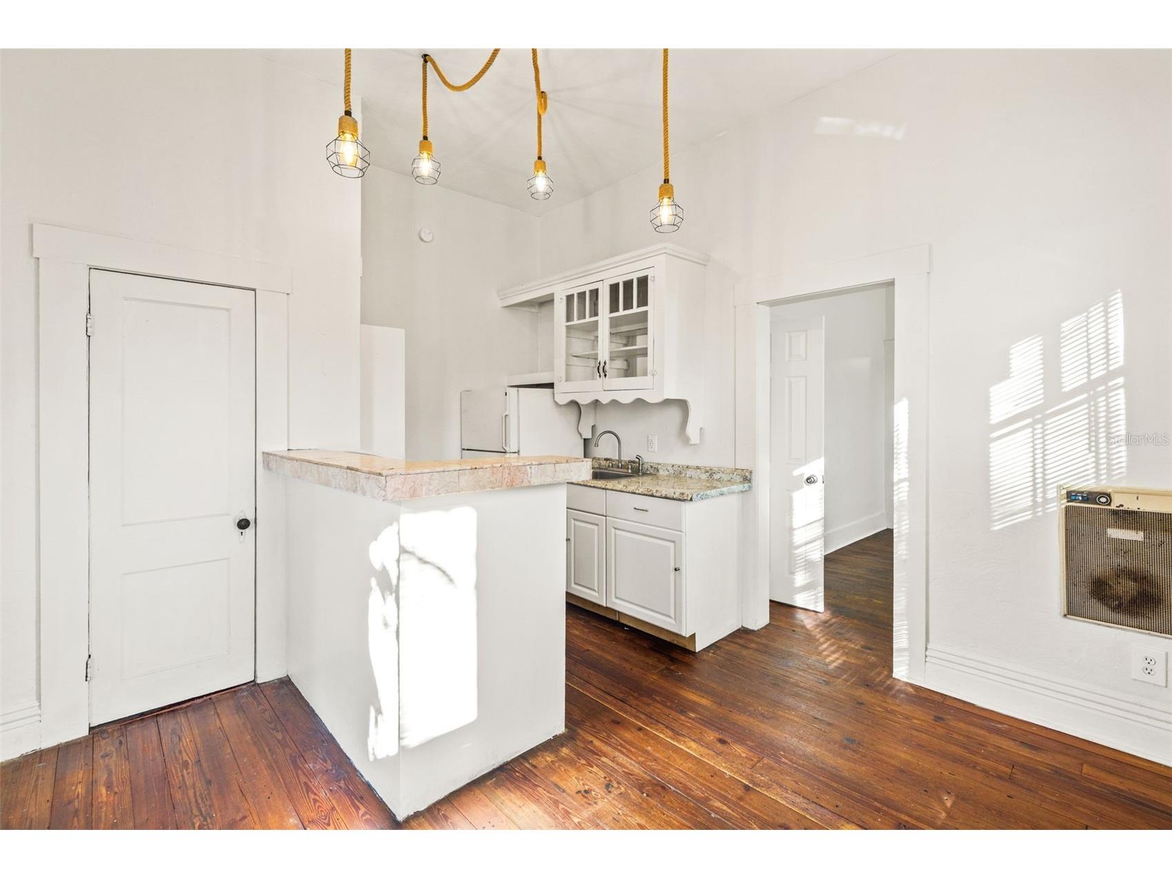 501 E Floribraska Avenue Tampa FL 33603 TB8485197 image11