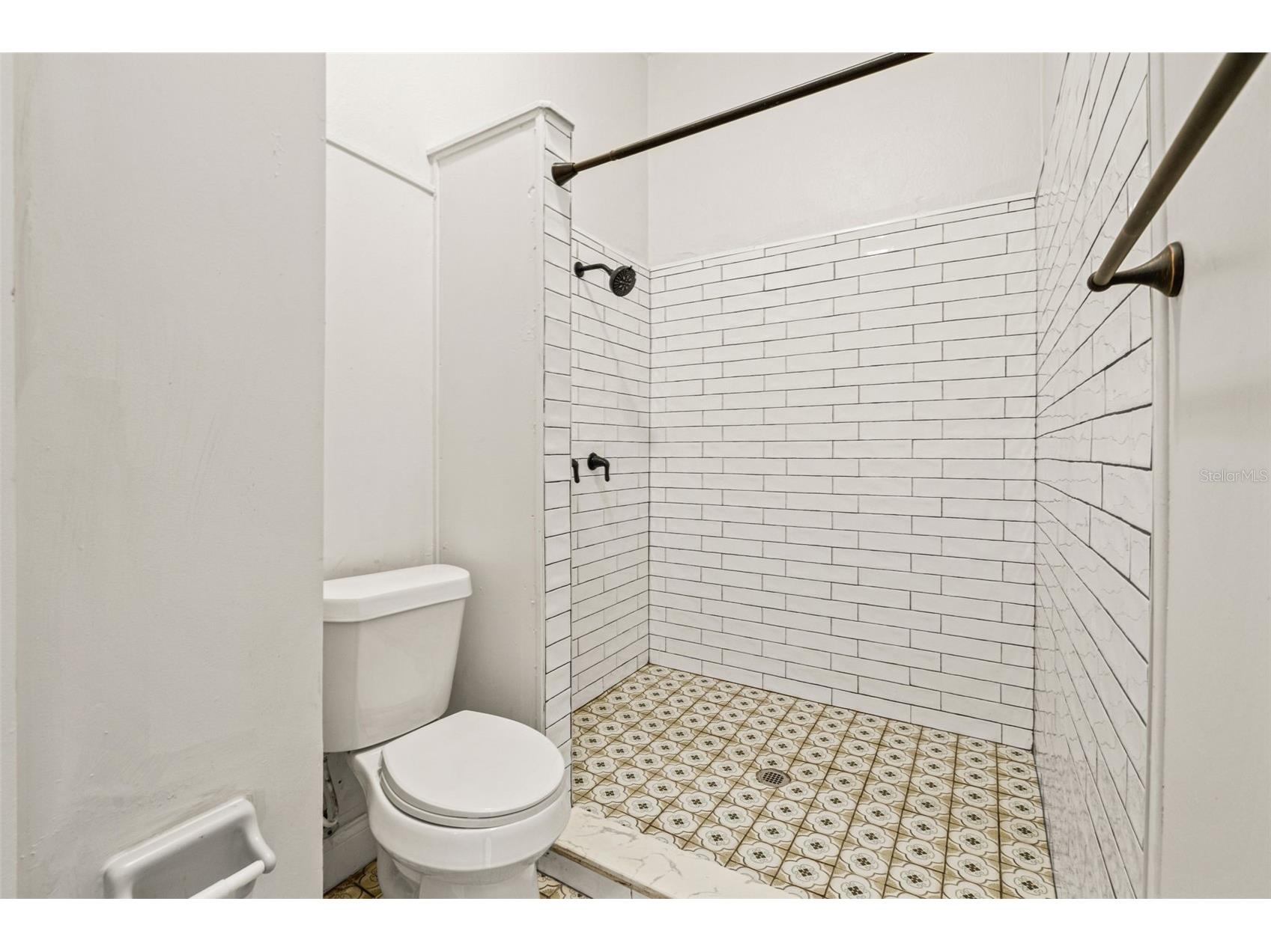 501 E Floribraska Avenue Tampa FL 33603 TB8485197 image16