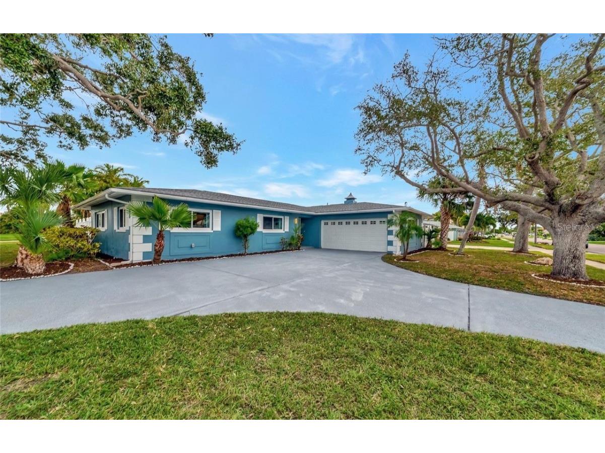 501 Island Way Clearwater FL 33767 U8238841 image1