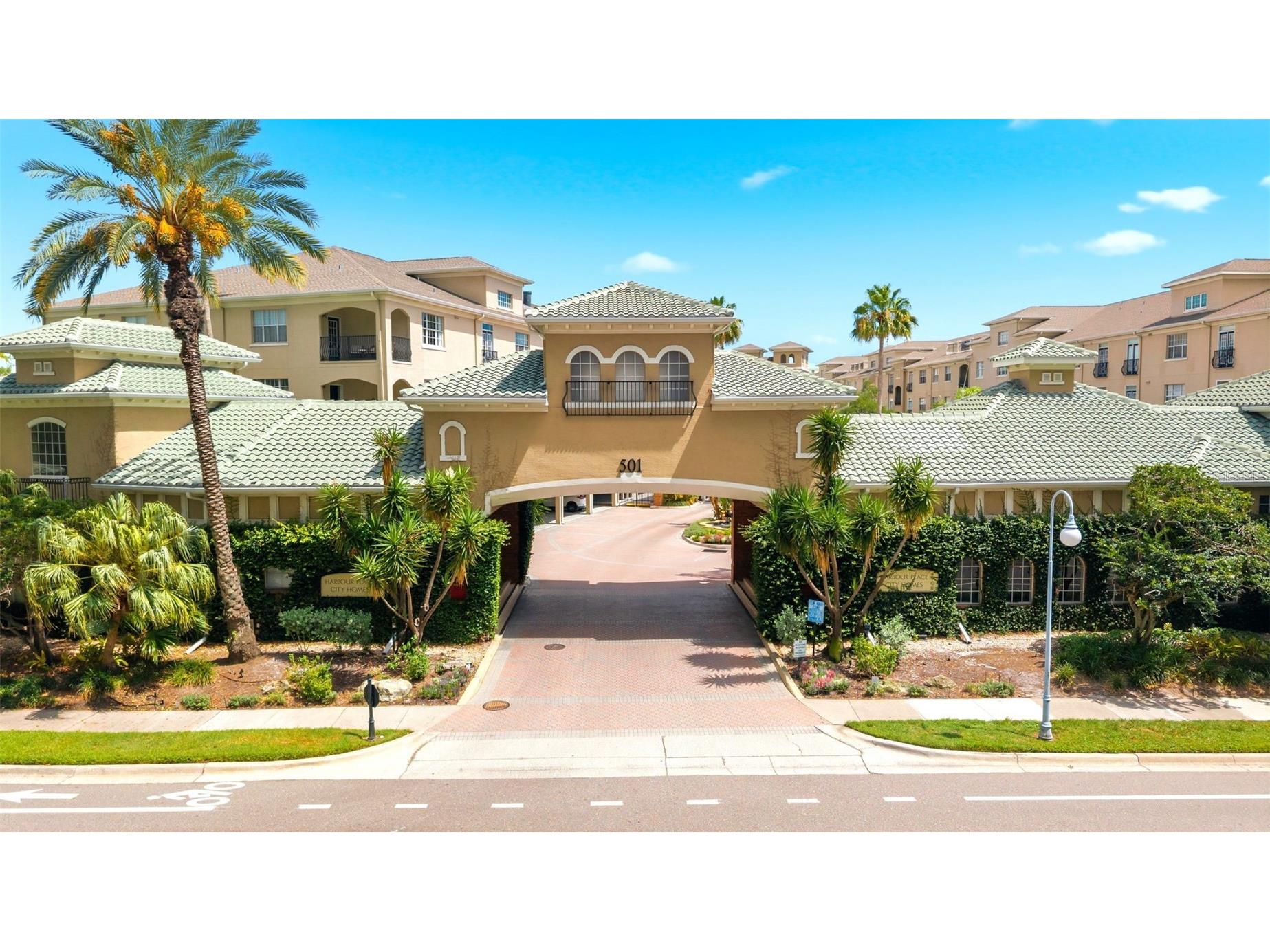 501 Knights Run Avenue #1325 Tampa FL 33602 TB8517113 image1