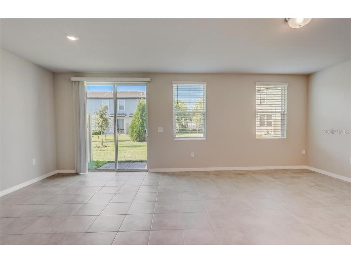 501 Legacy Loop Davenport FL 33896 O6347580 image9