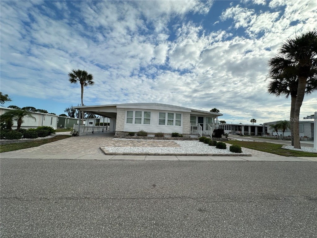 501 Lotus Blossom Drive Venice FL 34293 N6133255 image1