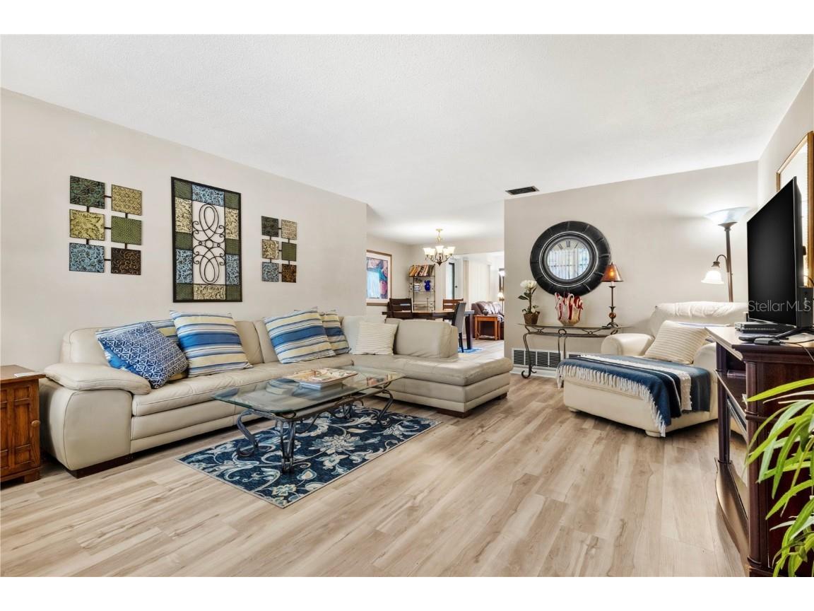 501 Milwaukee Avenue Dunedin FL 34698 TB8368604 image2