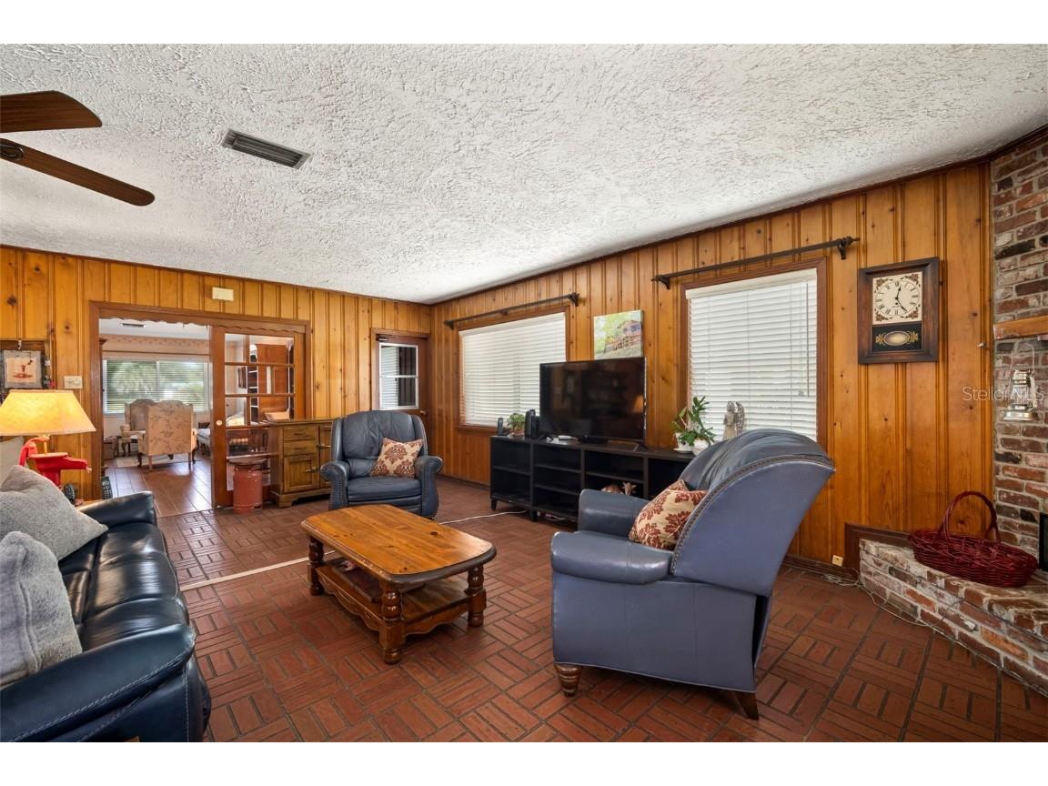 501 N Bryan Circle Brandon FL 33511 TB8445706 image10