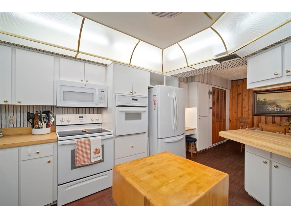 501 N Bryan Circle Brandon FL 33511 TB8445706 image11