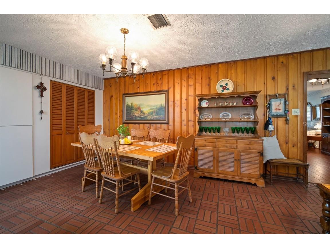 501 N Bryan Circle Brandon FL 33511 TB8445706 image14