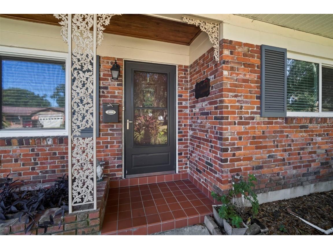 501 N Bryan Circle Brandon FL 33511 TB8445706 image2