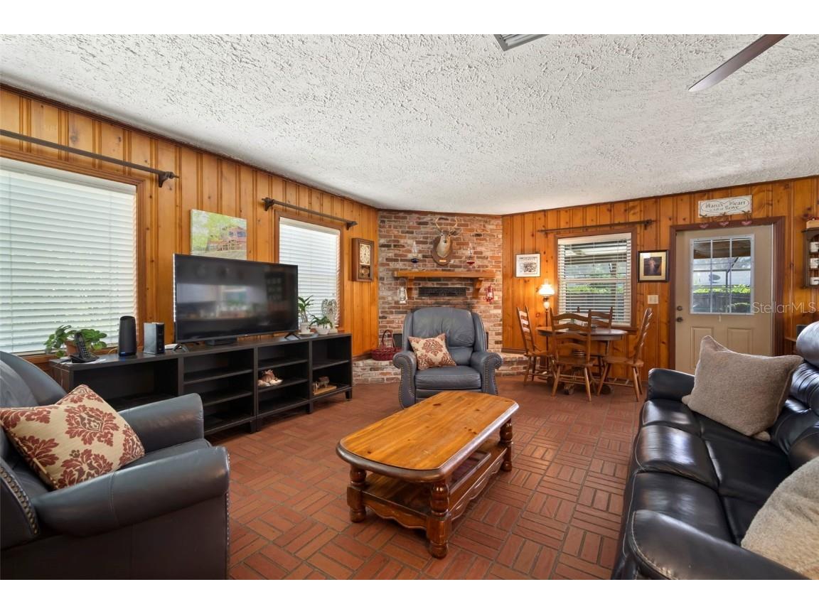 501 N Bryan Circle Brandon FL 33511 TB8445706 image8