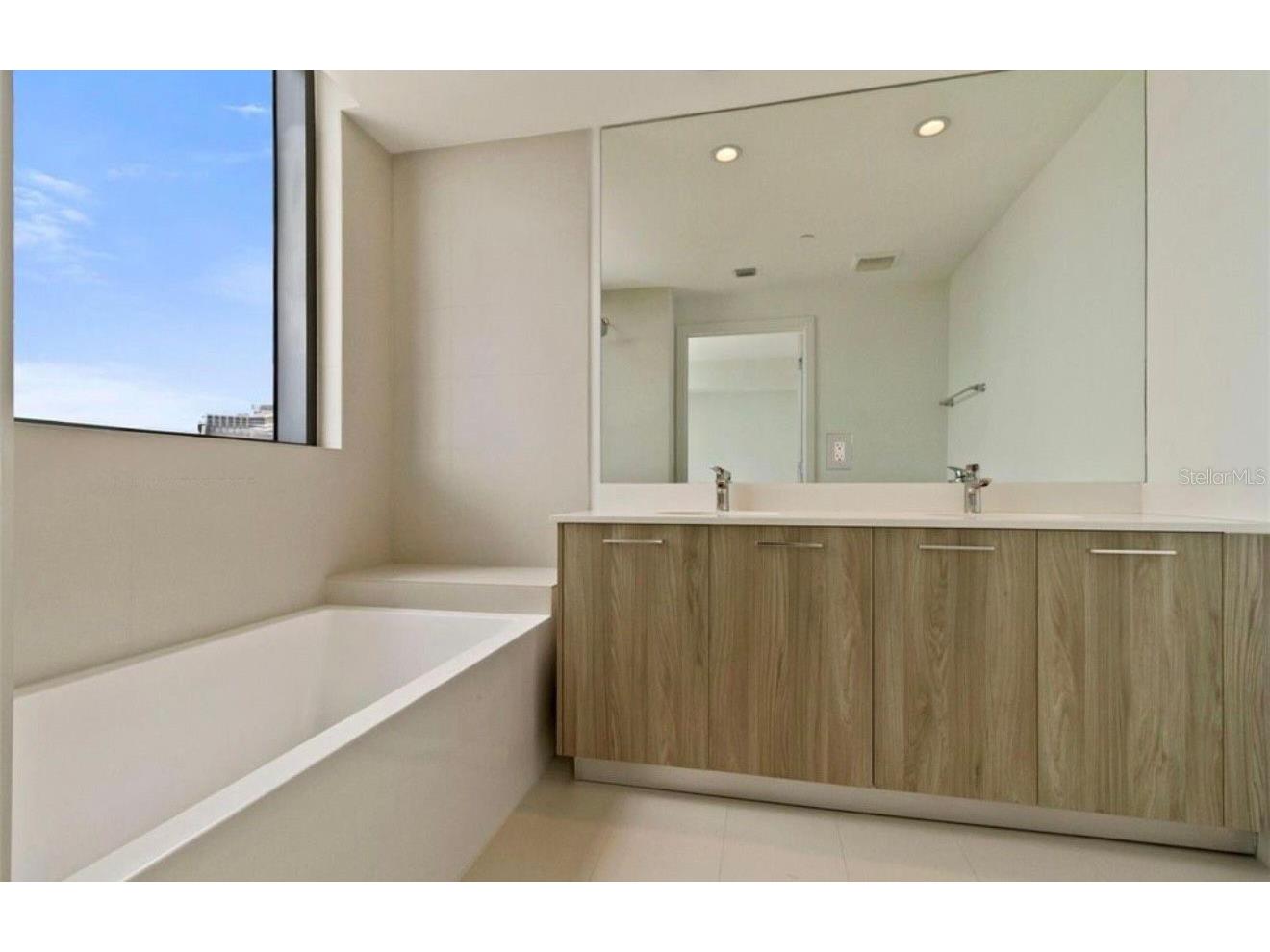 501 NE 31st Street #1808 Miami FL 33137 O6381264 image25