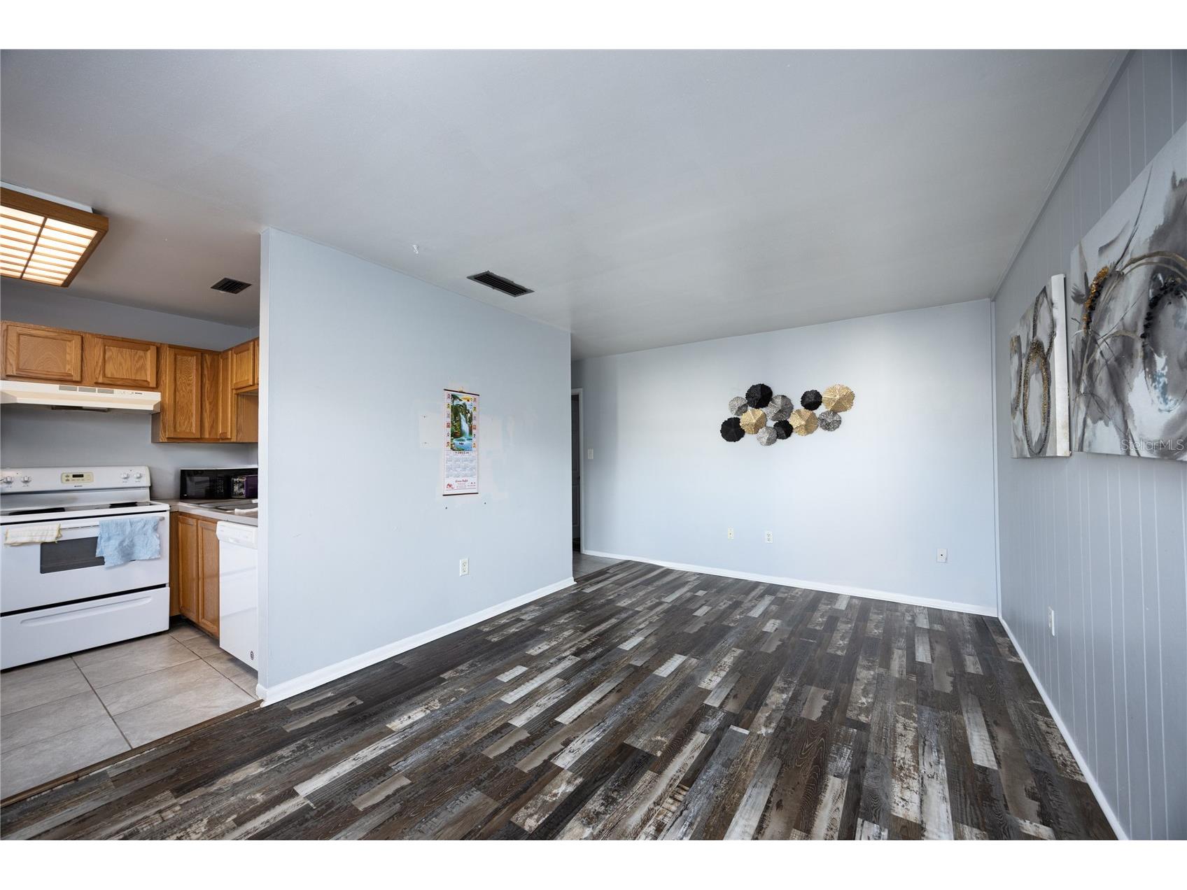 501 NW 15th Avenue #12 Gainesville FL 32601 GC535324 image3