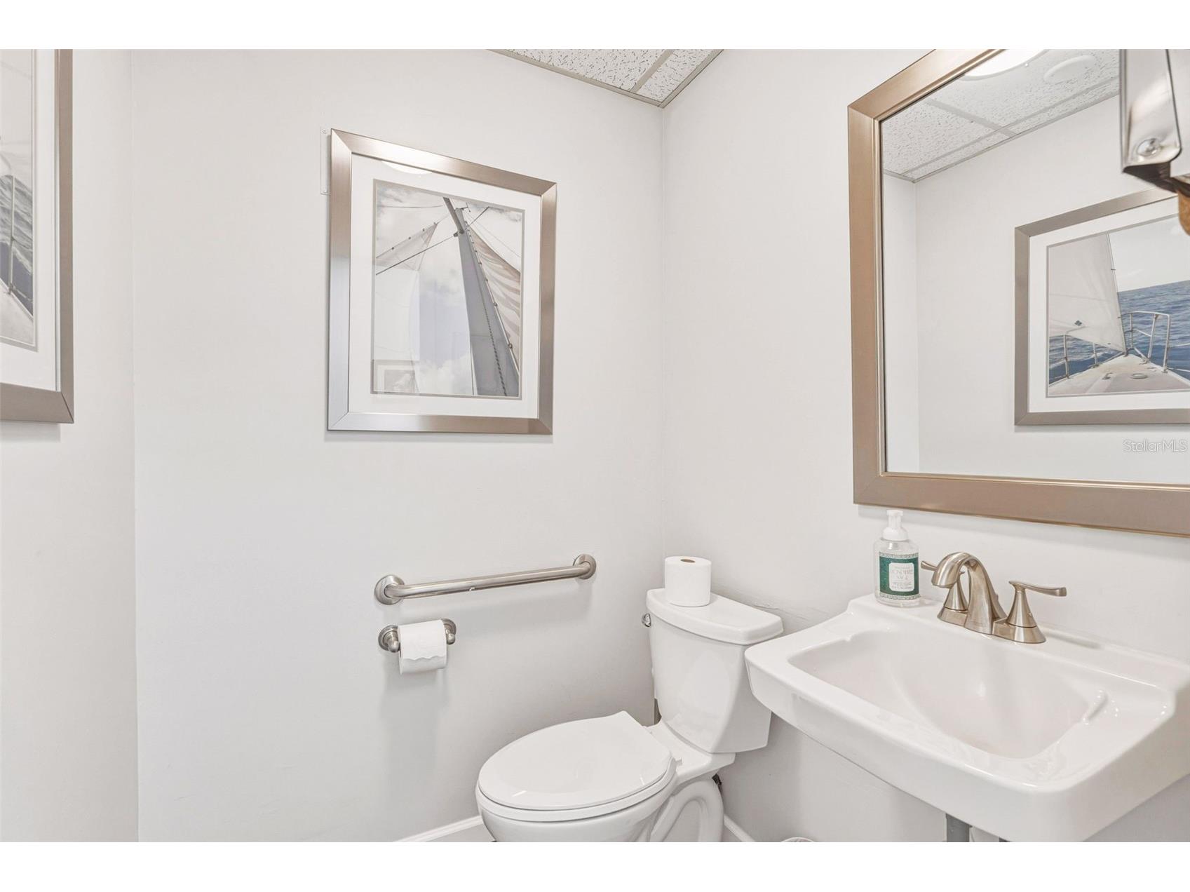 501 S Indiana Avenue Englewood FL 34223 C7524449 image25
