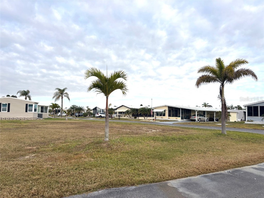 501 San Clemente Circle North Port FL 34287 TB8329459 image1