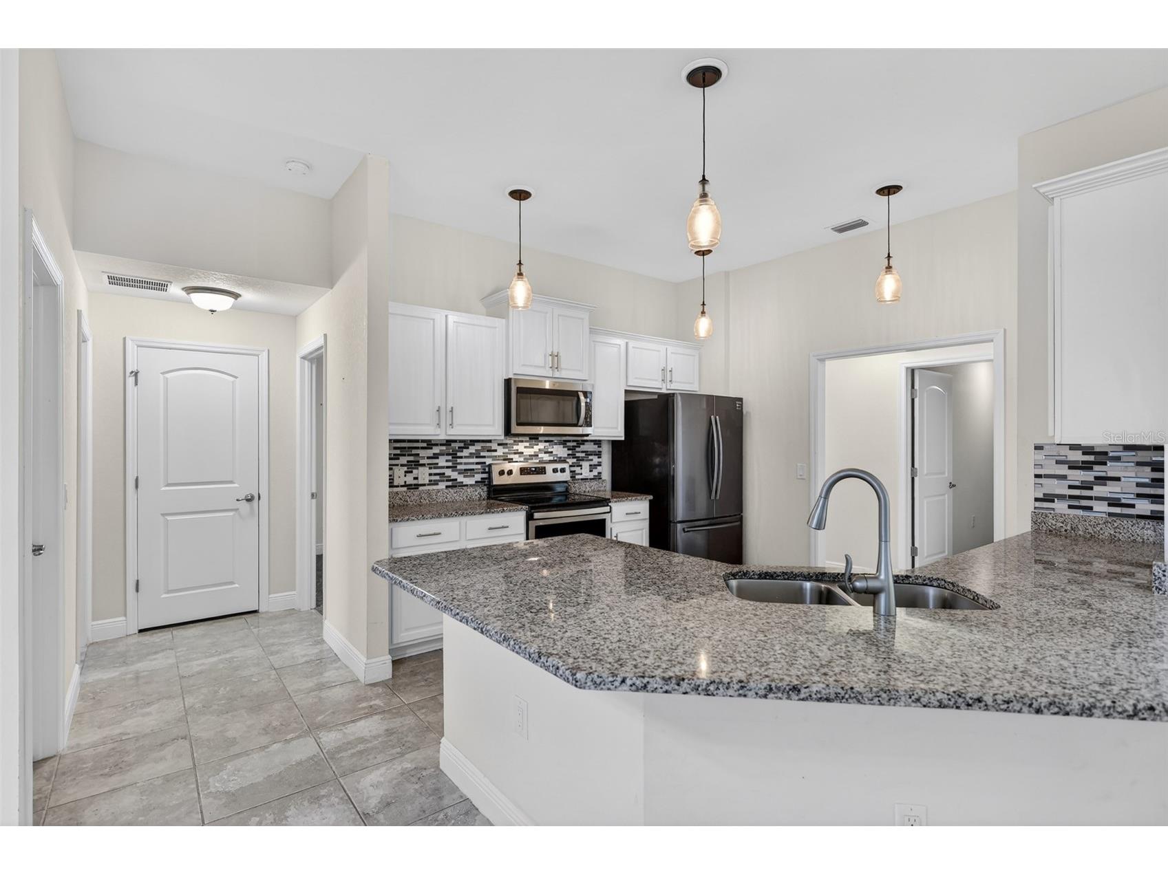 501 San Cristobal Avenue Punta Gorda FL 33983 C7524618 image10