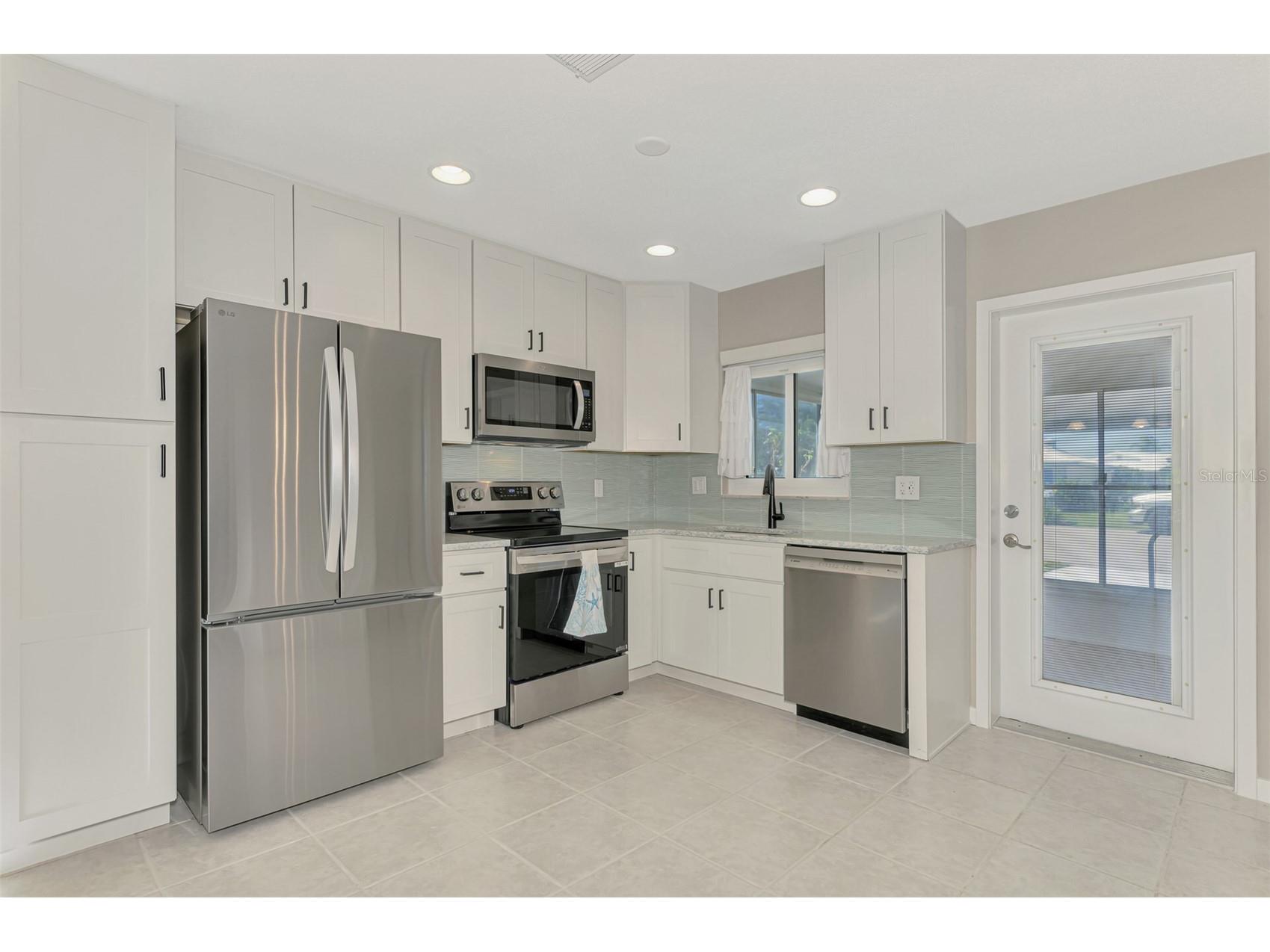 501 Sloop Way Nokomis FL 34275 N6140847 image4