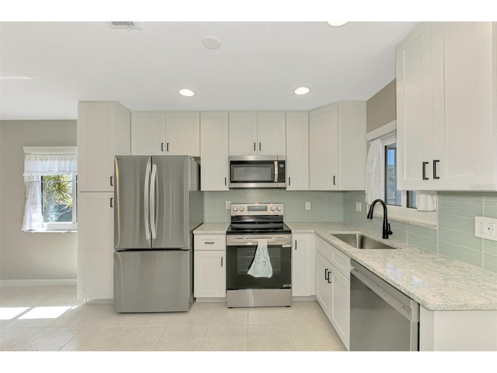 501 Sloop Way Nokomis FL 34275 N6140847 image9