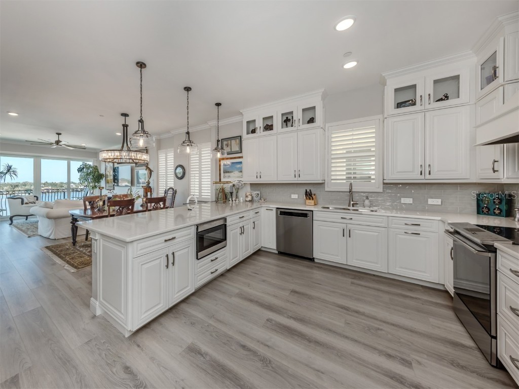 501 Tamiami Trail N #502 Venice FL 34285 N6137081 image8