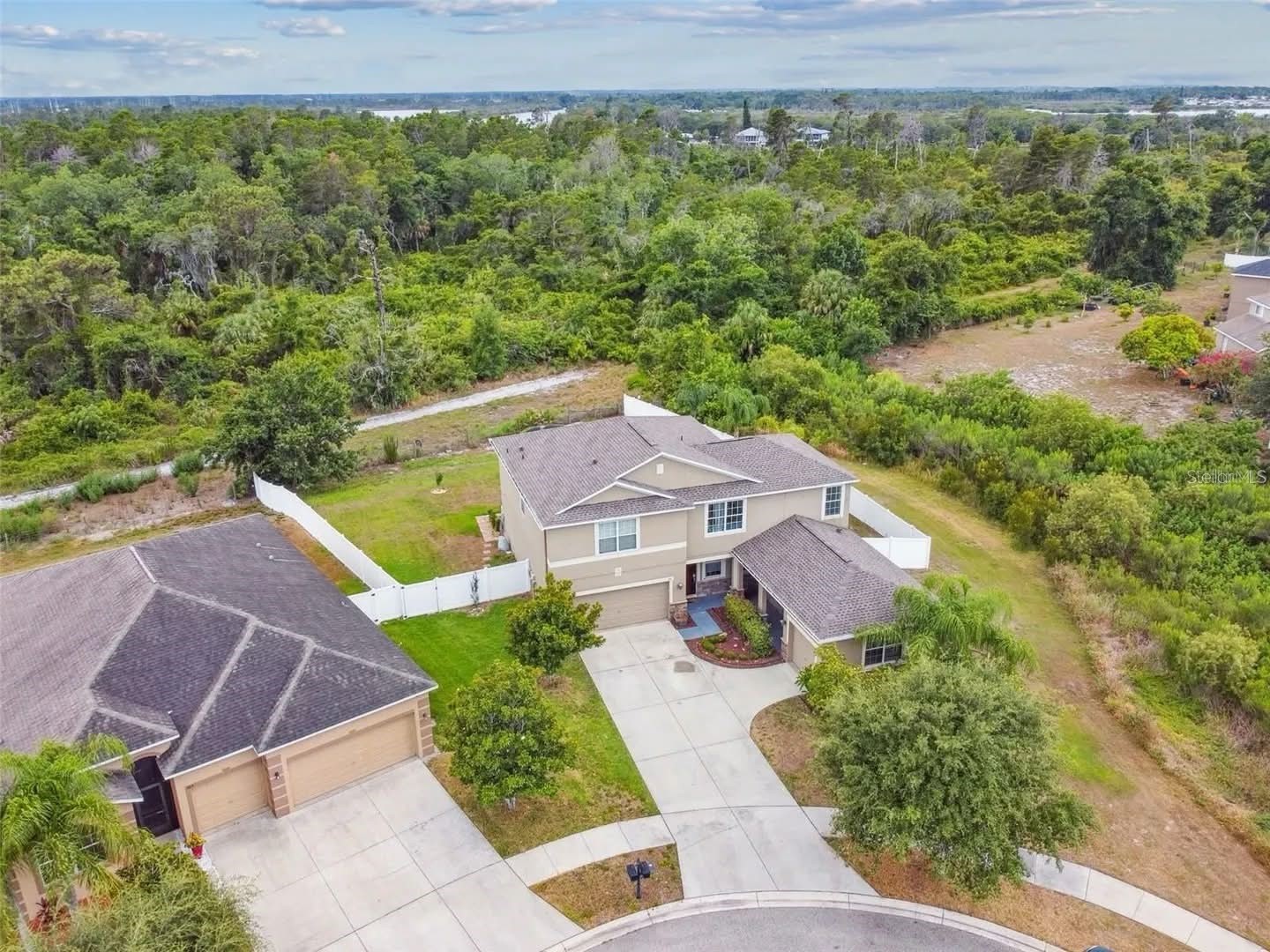 501 Washita Stone Drive Ruskin FL 33570 A4690862 image2