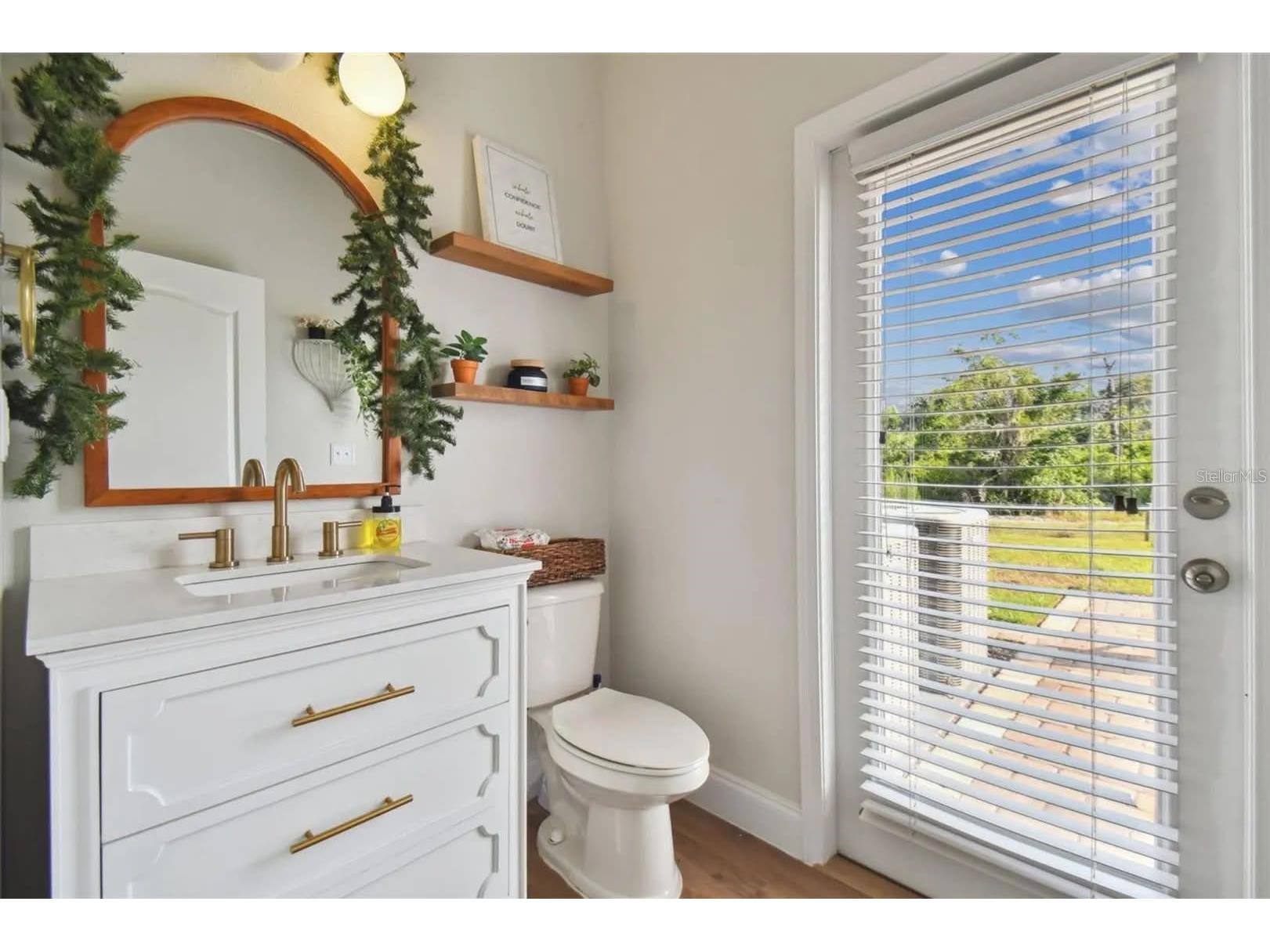 501 Washita Stone Drive Ruskin FL 33570 A4690862 image8