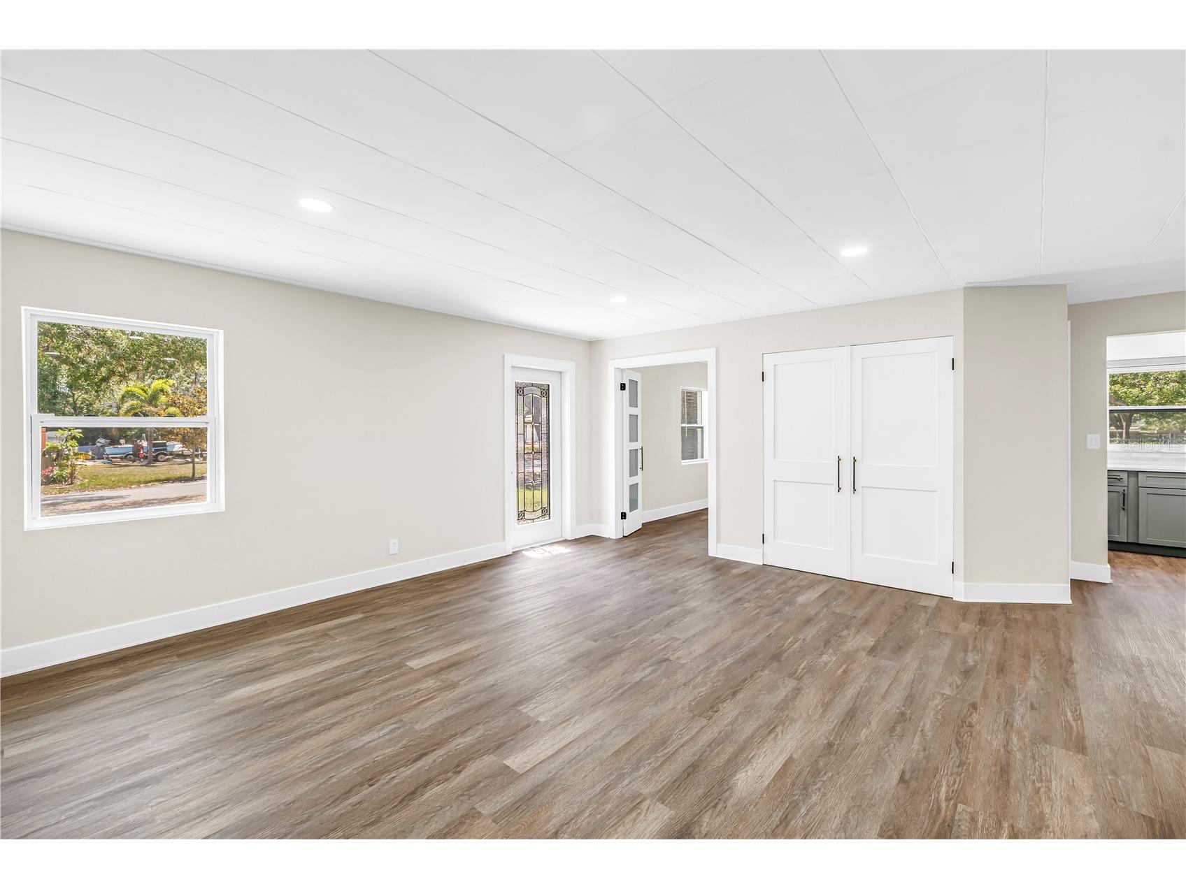 5010 109th Way N Saint Petersburg FL 33708 TB8493779 image18